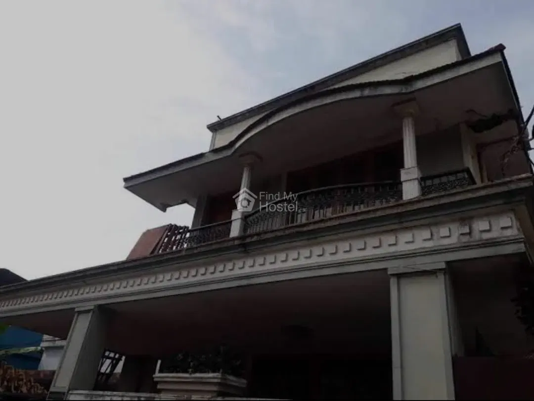 MY HOME LADIES HOSTEL in MG-Road, Ernakulam — main photo