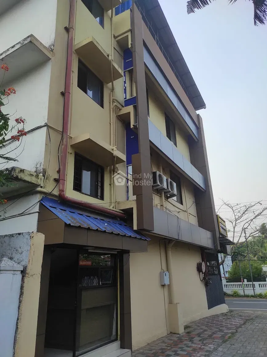 Breeze PG in Aluva, Aluva — photo 4