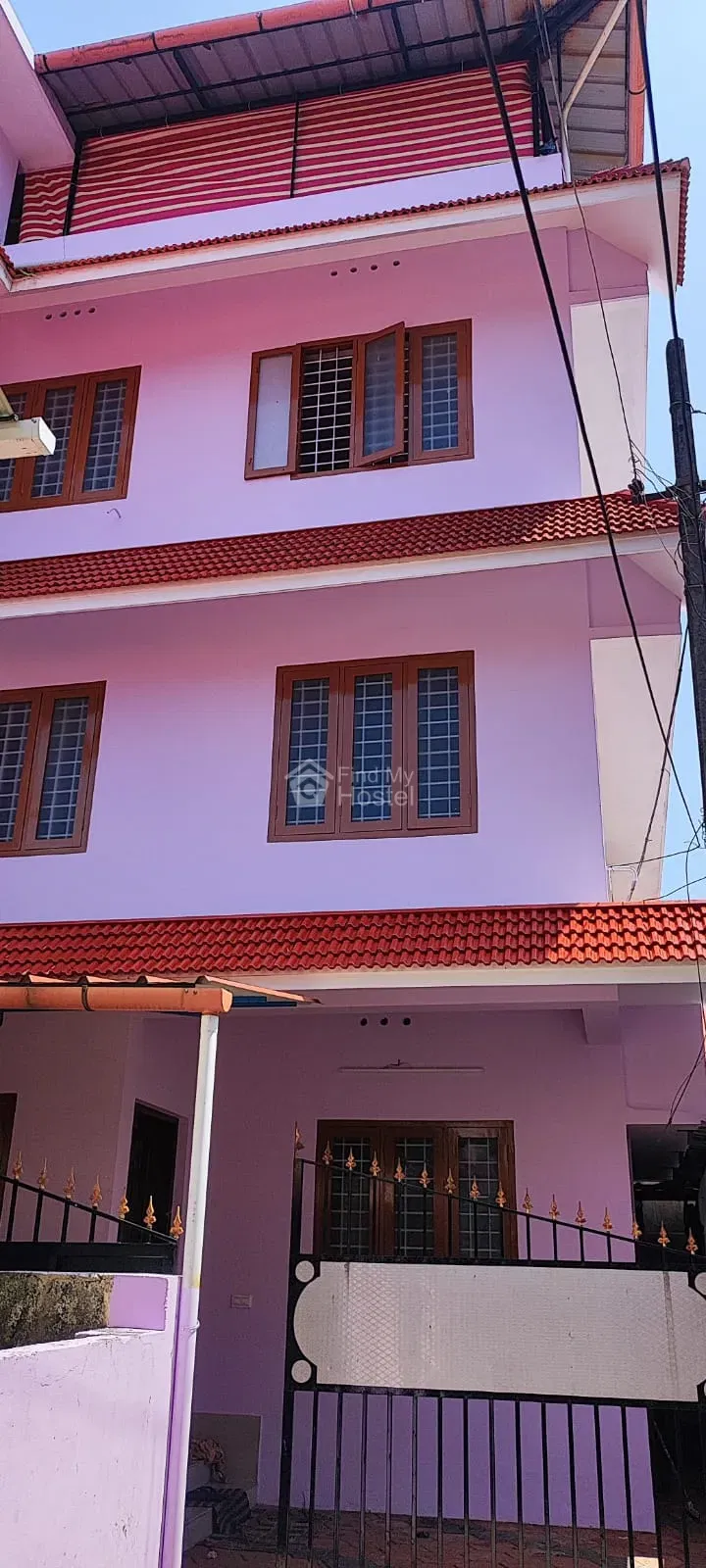 Nest Ladies Hostel in Vyttila, Ernakulam — main photo