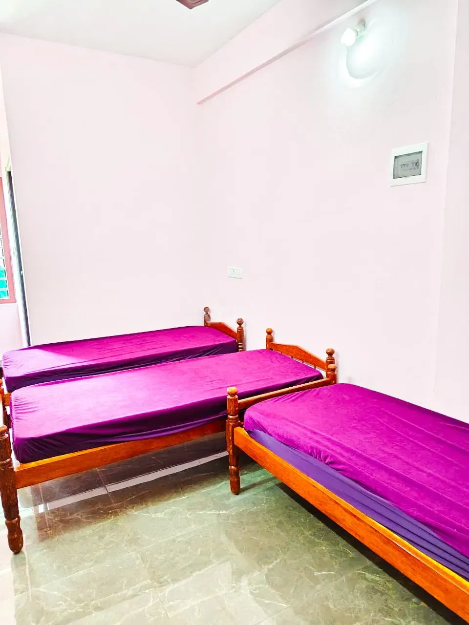 LA CASA EXECUTIVE MEN'S LIVING in Kakkanad, Ernakulam — photo 7