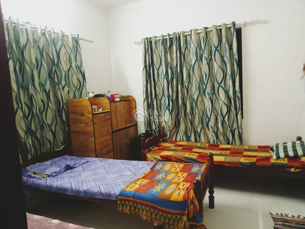 S M Homestay Ladies in Kaloor, Ernakulam — photo 2