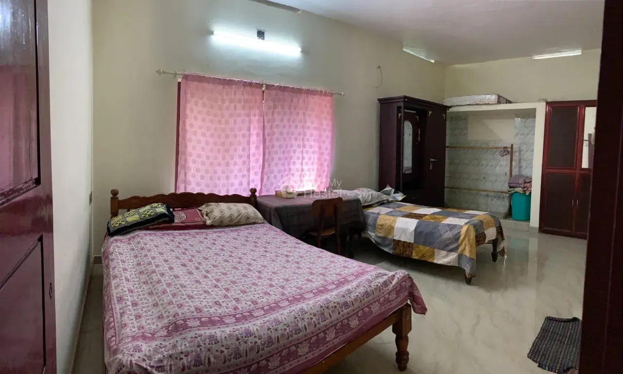 Sruthy ladies Pg in Aluva, Aluva — photo 4