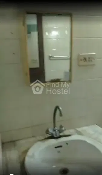 Ushus Ladies Hostel in Edappally, Ernakulam — photo 7