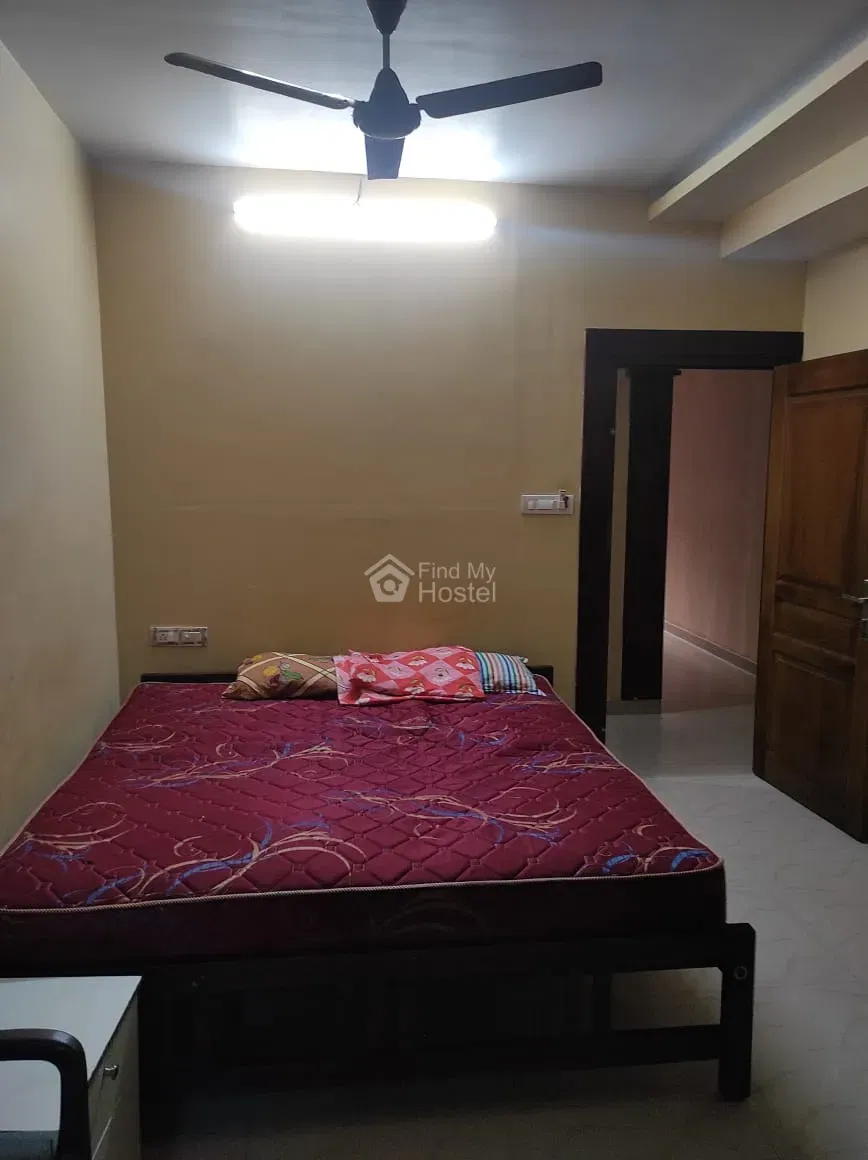 Breeze PG in Aluva, Aluva — photo 7