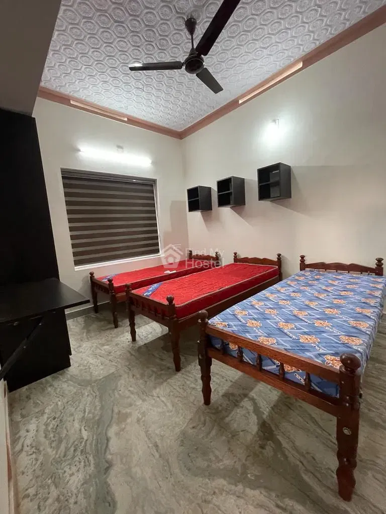 BAYT LADIES HOSTEL 1 in Edappally, Ernakulam — photo 4