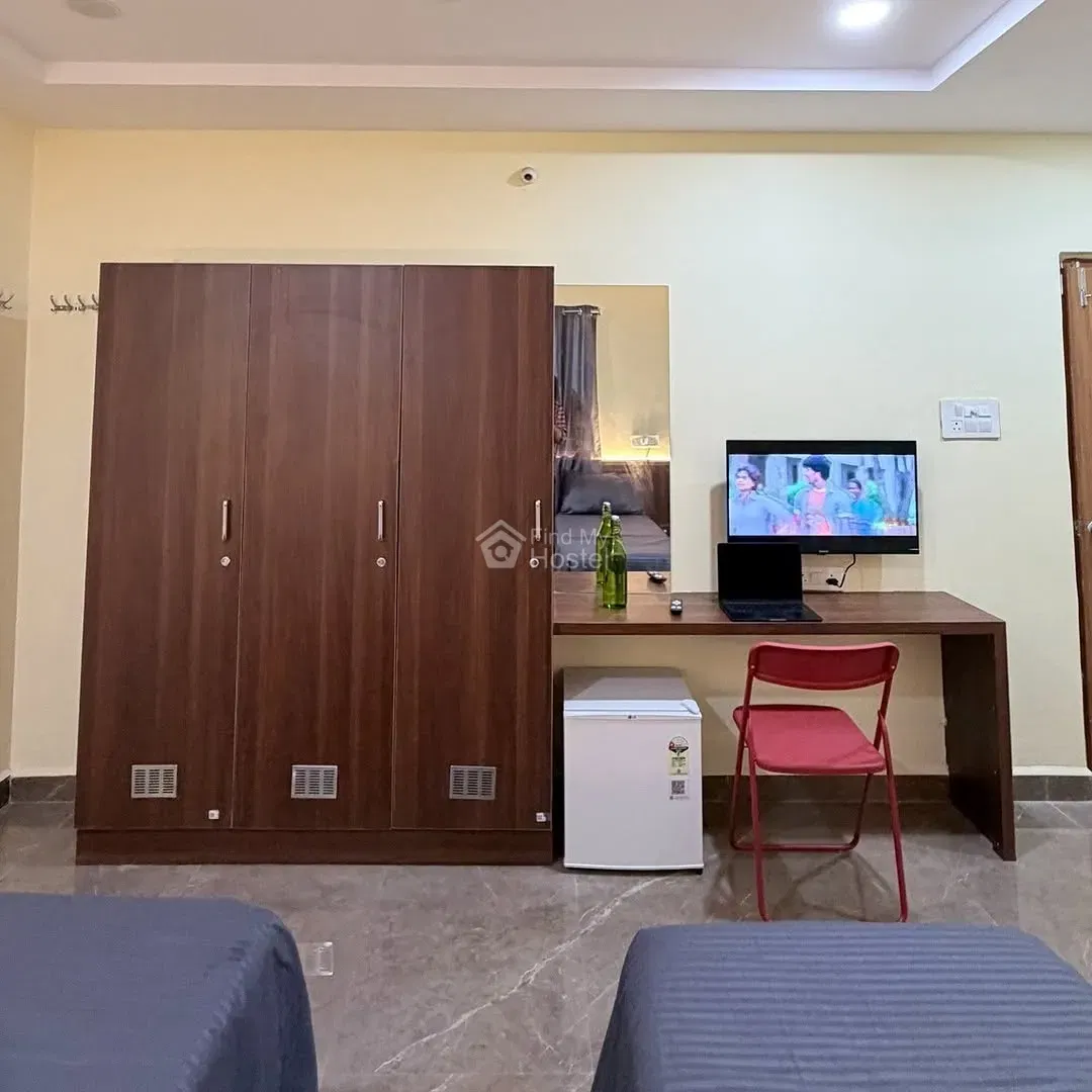 Pink Pride Living Womens Pg in Madhapur, Hyderabad — photo 3