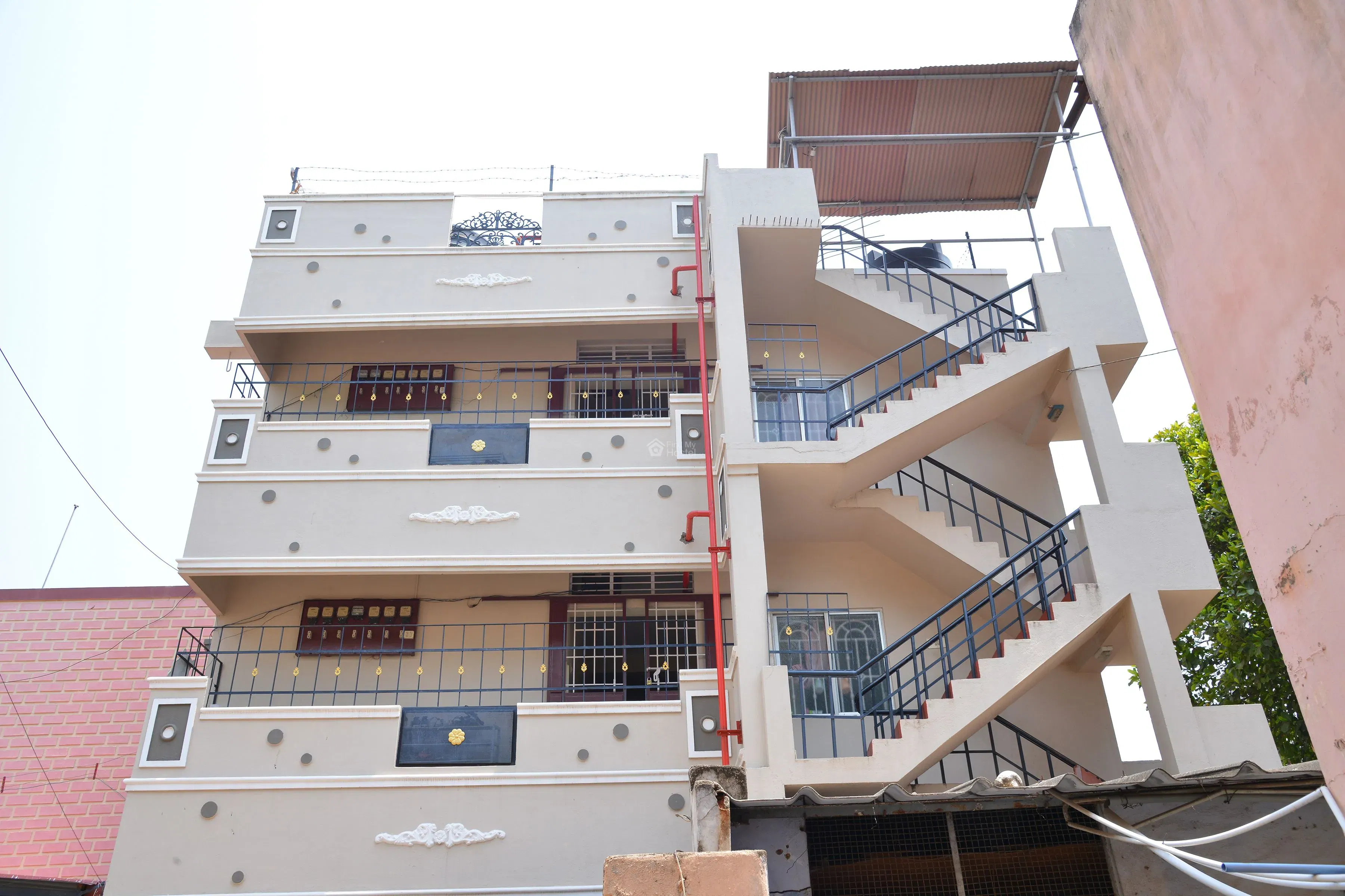 Shri Shivani Ladies Hostel in Gandhipuram, Coimbatore — main photo