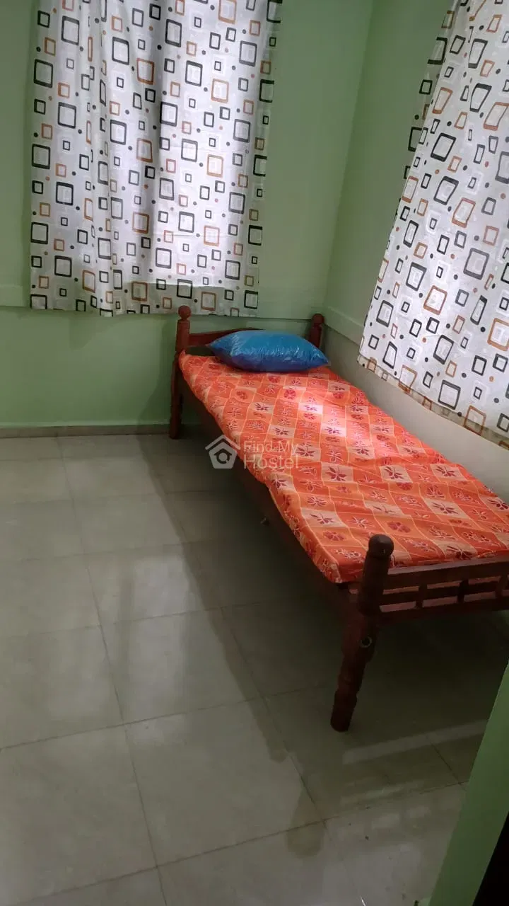 LADIES NEST GIRLS HOSTEL in Kaloor, Ernakulam — photo 3