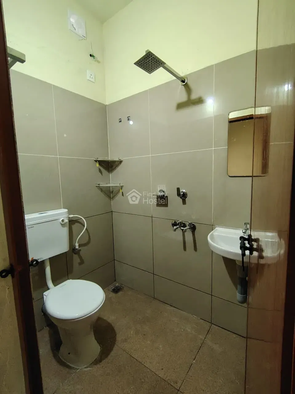 SHARAF GENTS HOSTEL in Edappally, Ernakulam — photo 3