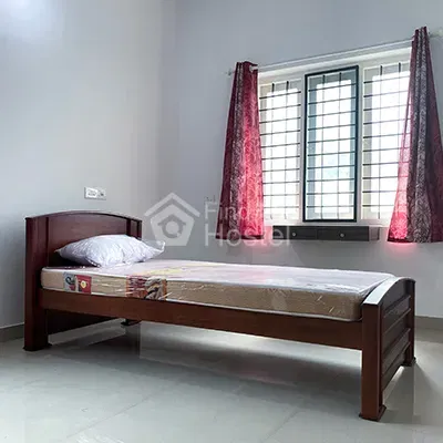 Abe Hostel in Vyttila, Ernakulam — photo 6