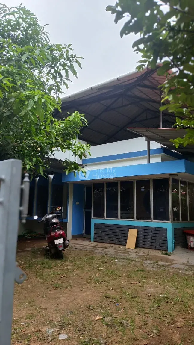 Metro Ladies Pg in Kaloor, Ernakulam — main photo