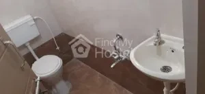 SSR Deluxe Girls Hostel image 6