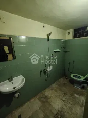 SHARAF GENTS HOSTEL in Edappally, Ernakulam — photo 4