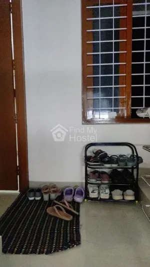 Nest Ladies Hostel in Vyttila, Ernakulam — photo 2