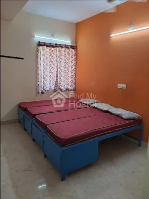 SSR Deluxe Girls Hostel image 8