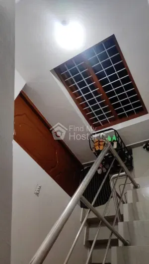 Nest Ladies Hostel in Vyttila, Ernakulam — photo 3