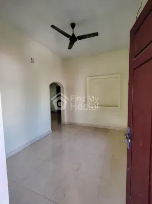 SHARAF GENTS HOSTEL in Edappally, Ernakulam — photo 2