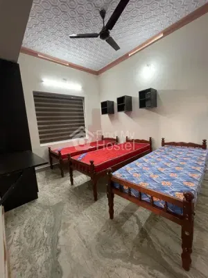 BAYT LADIES HOSTEL 1 in Edappally, Ernakulam — photo 4