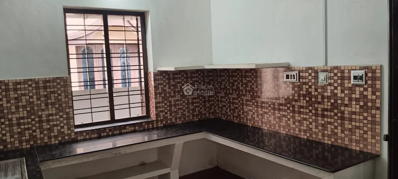 Queens Ladies Hostel in Chiyyaram, Thrissur — photo 4