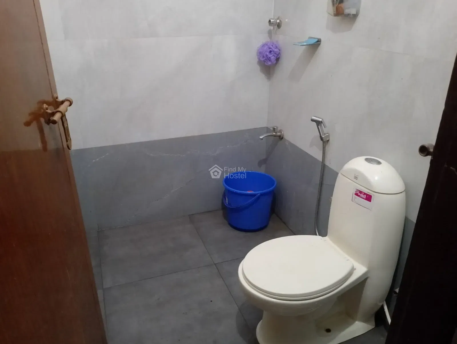 LEW GENTS HOSTEL in Kaloor, Ernakulam — photo 4