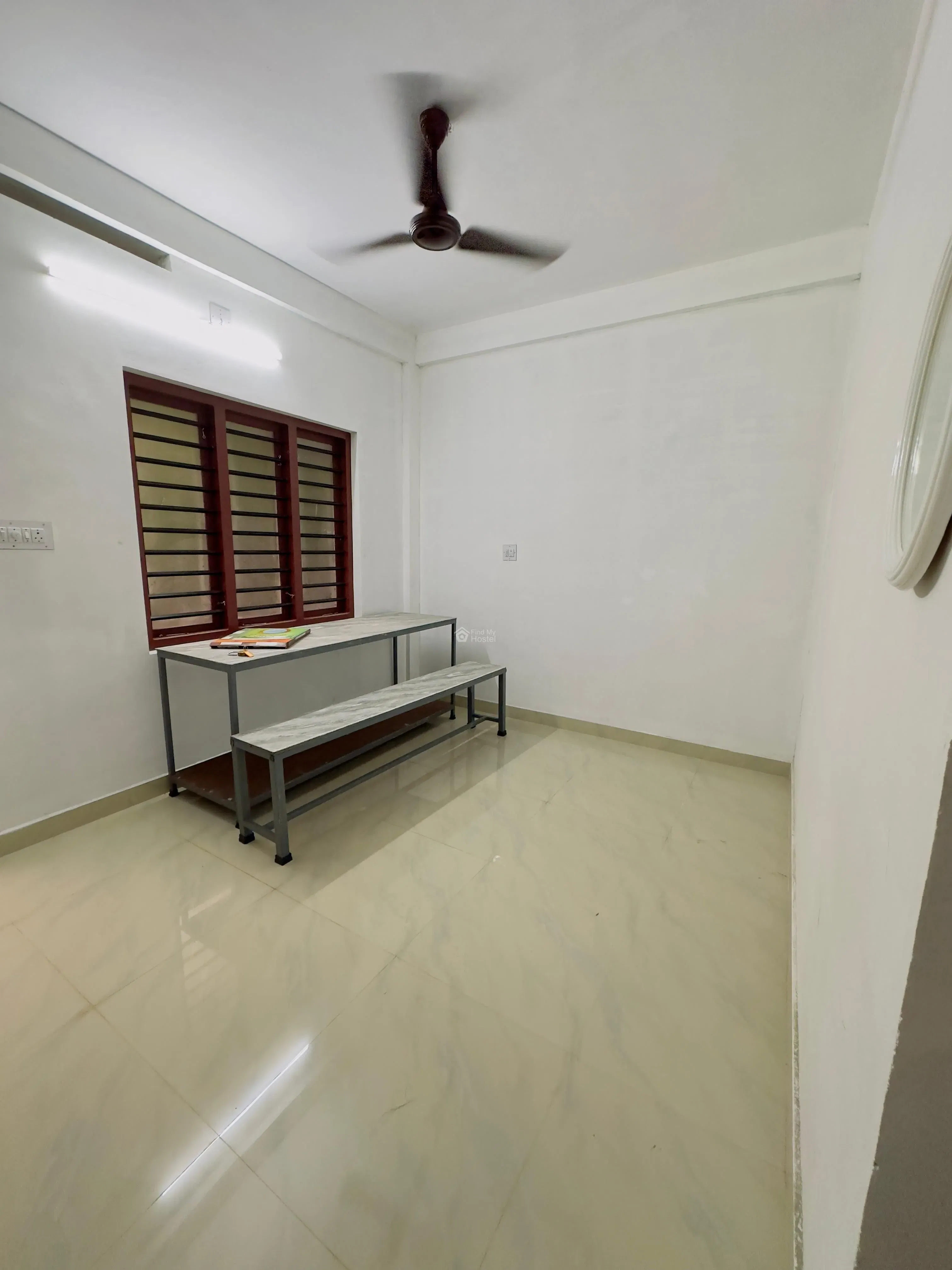 ROYAL LADIES HOSTEL 1 in Kalamassery, Ernakulam — photo 5