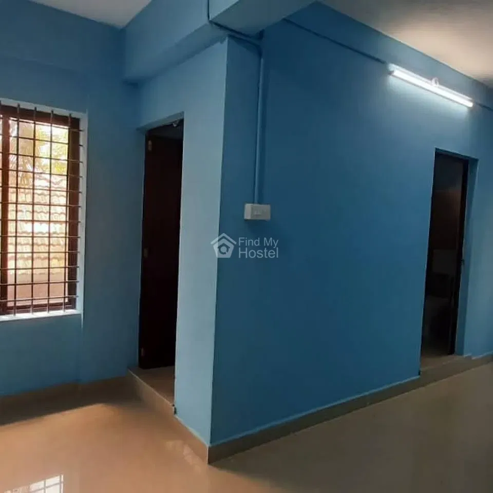 J and J Gents Hostel in Kadavanthra, Ernakulam — photo 6