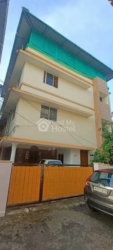 Win square Ladies hostel - 3 in Kalamassery, Ernakulam — main photo