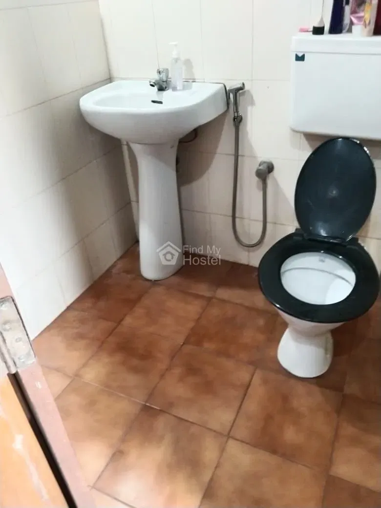 STAR LADIES HOSTEL in MG-Road, Ernakulam — photo 4