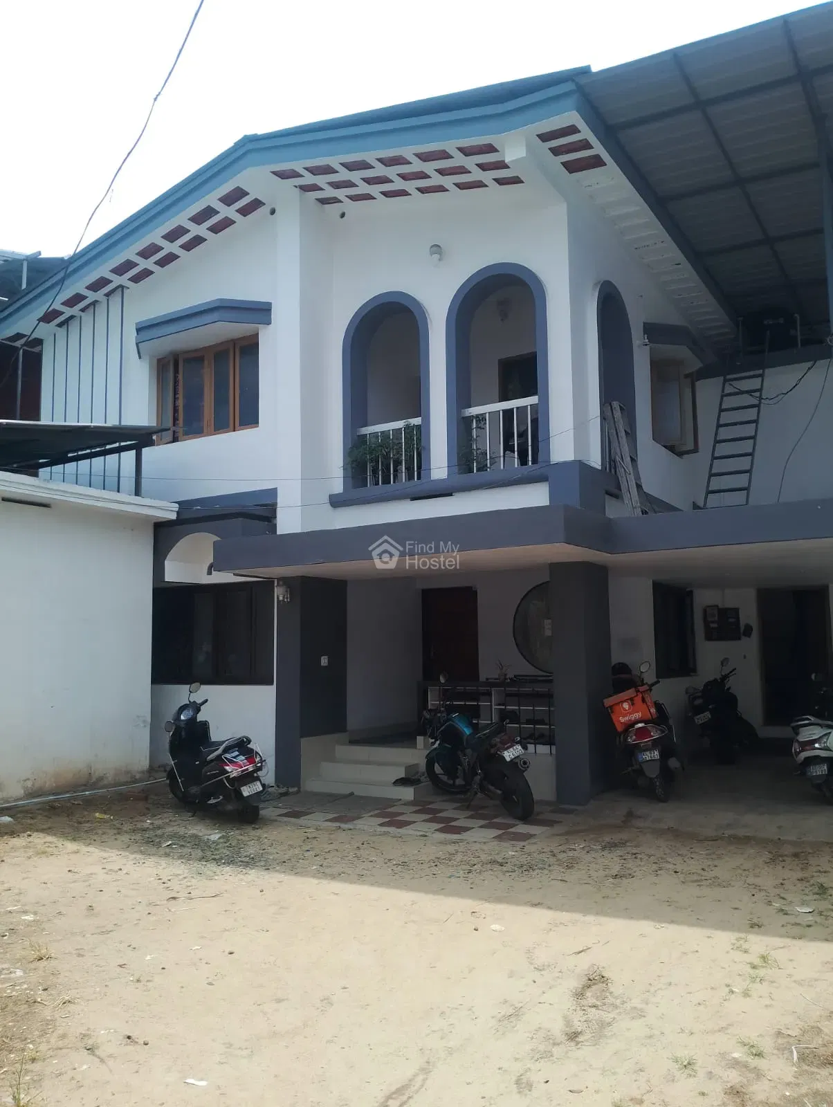LEW GENTS HOSTEL in Kaloor, Ernakulam — main photo