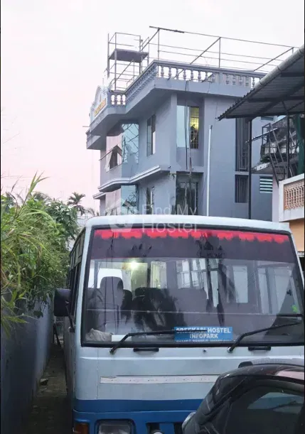 Sreekaasi Ladies Hostel in Kakkanad, Ernakulam — photo 5