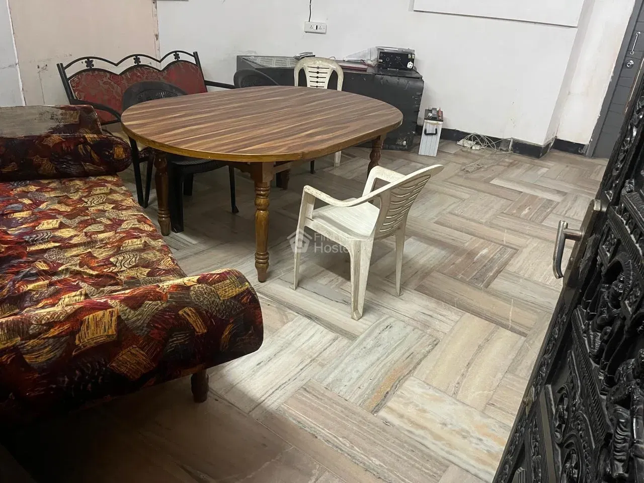 Saros Ladies Hostel in Kaloor, Ernakulam — main photo