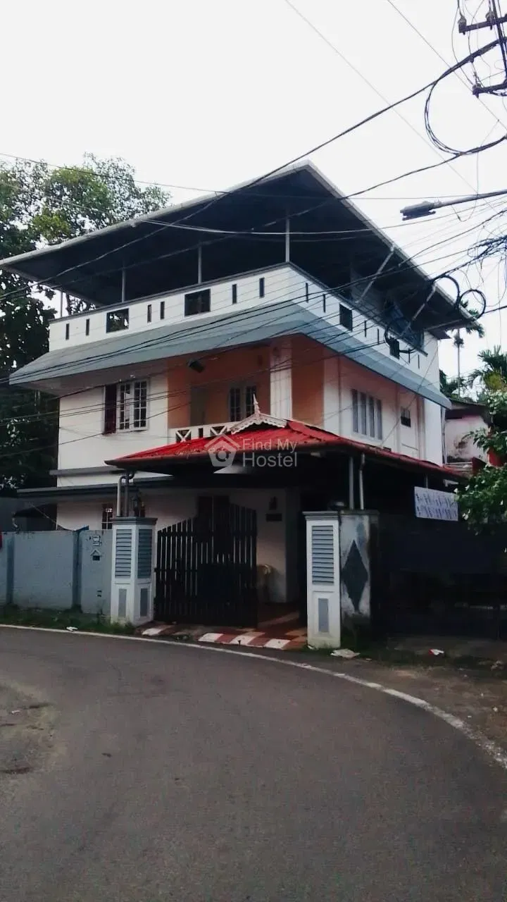 Habibiz Nest in Kaloor, Ernakulam — main photo