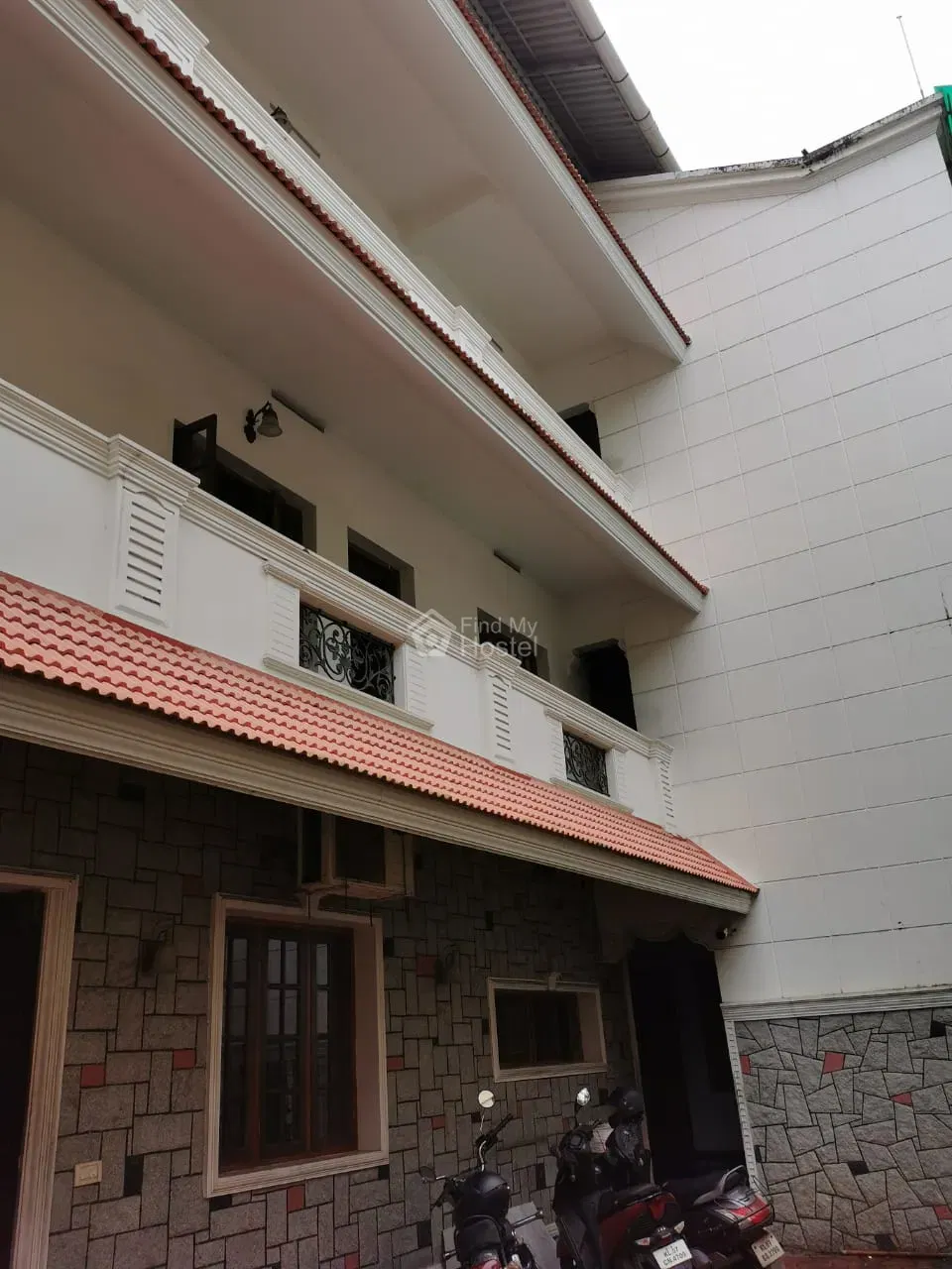 ROSE VILLA LADIES HOSTEL in Thammanam, Ernakulam — main photo