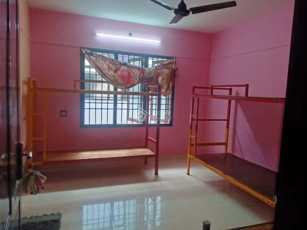 DREAMS GENTS HOSTEL in Thevara, Ernakulam — photo 2