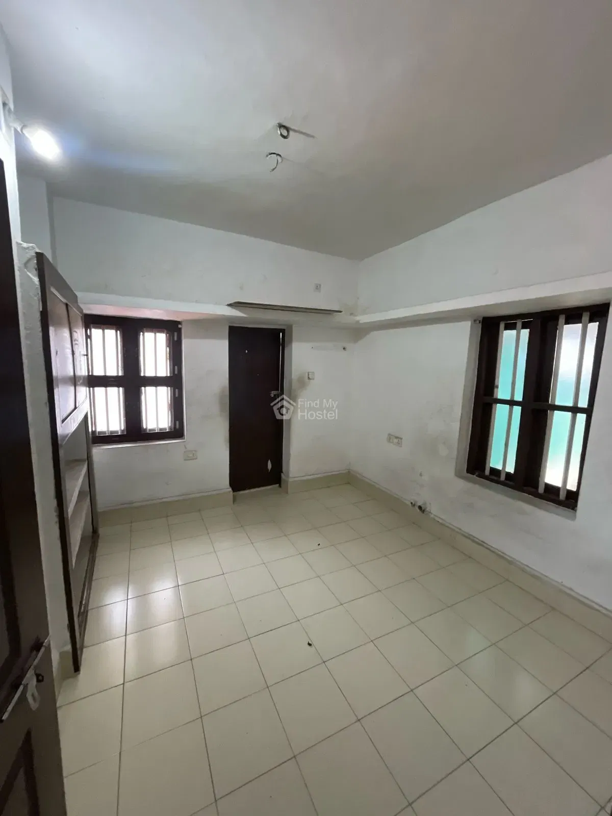 Ambadi Ladies Hostel in Aluva, Aluva — photo 4