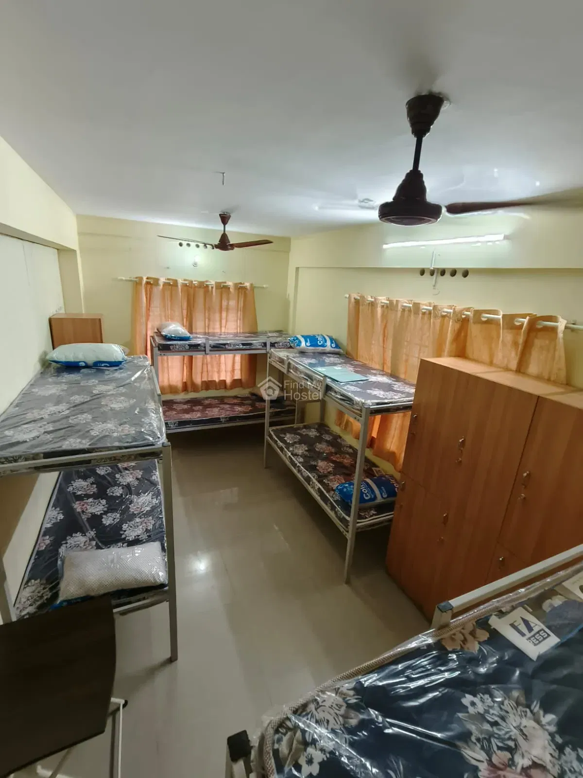 Relax Inn Ladies Hostel in MG-Road, Ernakulam — photo 5