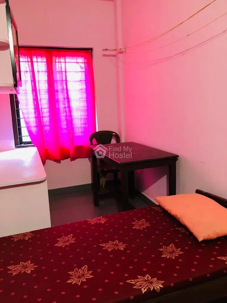 MARINA HOMES LADIES HOSTEL in Kakkanad, Ernakulam — photo 2