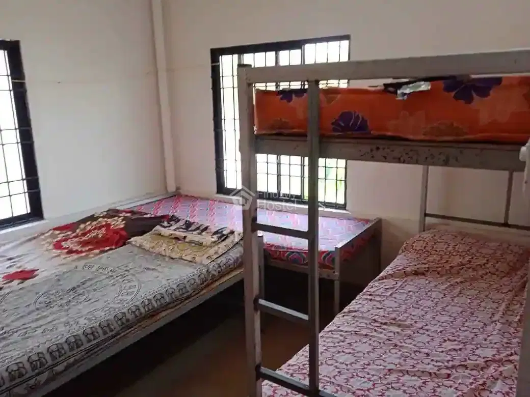 Lakshmi Ladies hostel in Kadavanthra, Ernakulam — photo 4
