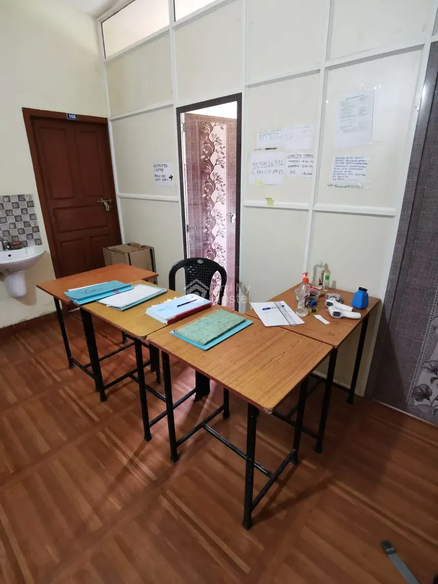 SAERAH HOMES GENTS HOSTEL in Edappally, Ernakulam — photo 7