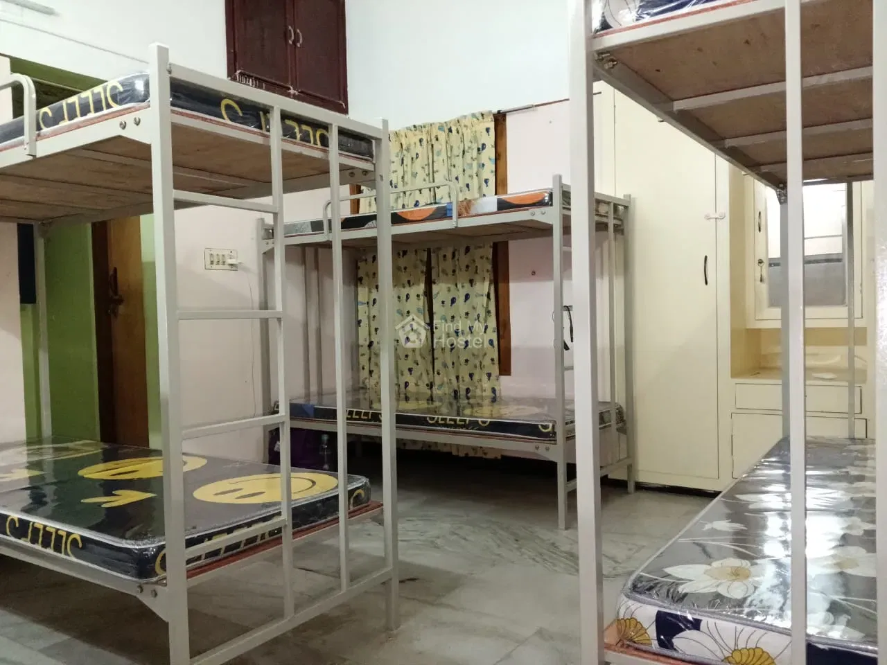 B & J Ladies Hostel in Kaloor, Ernakulam — photo 3