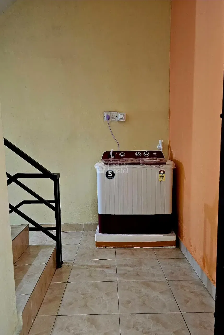 JN LADIES HOSTEL in Palarivattom, Ernakulam — photo 3
