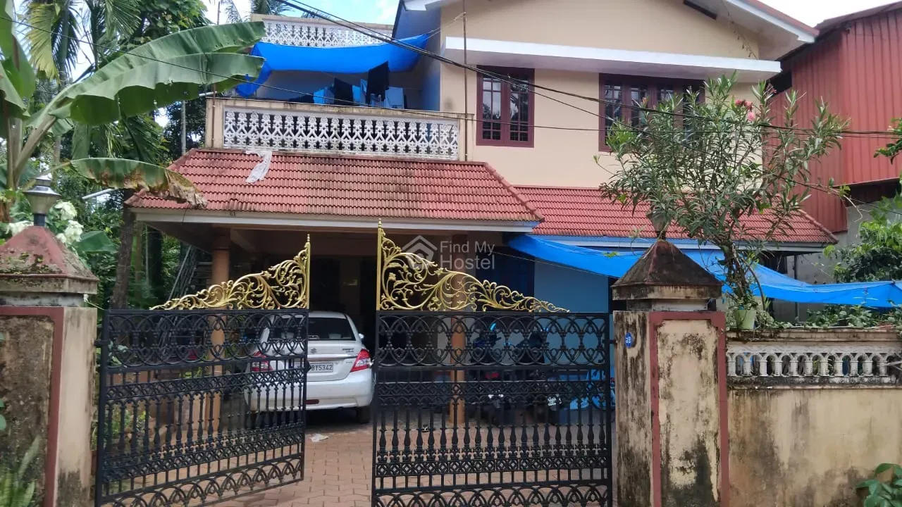 Thangamani Gents Pg in Kalamassery, Ernakulam — main photo