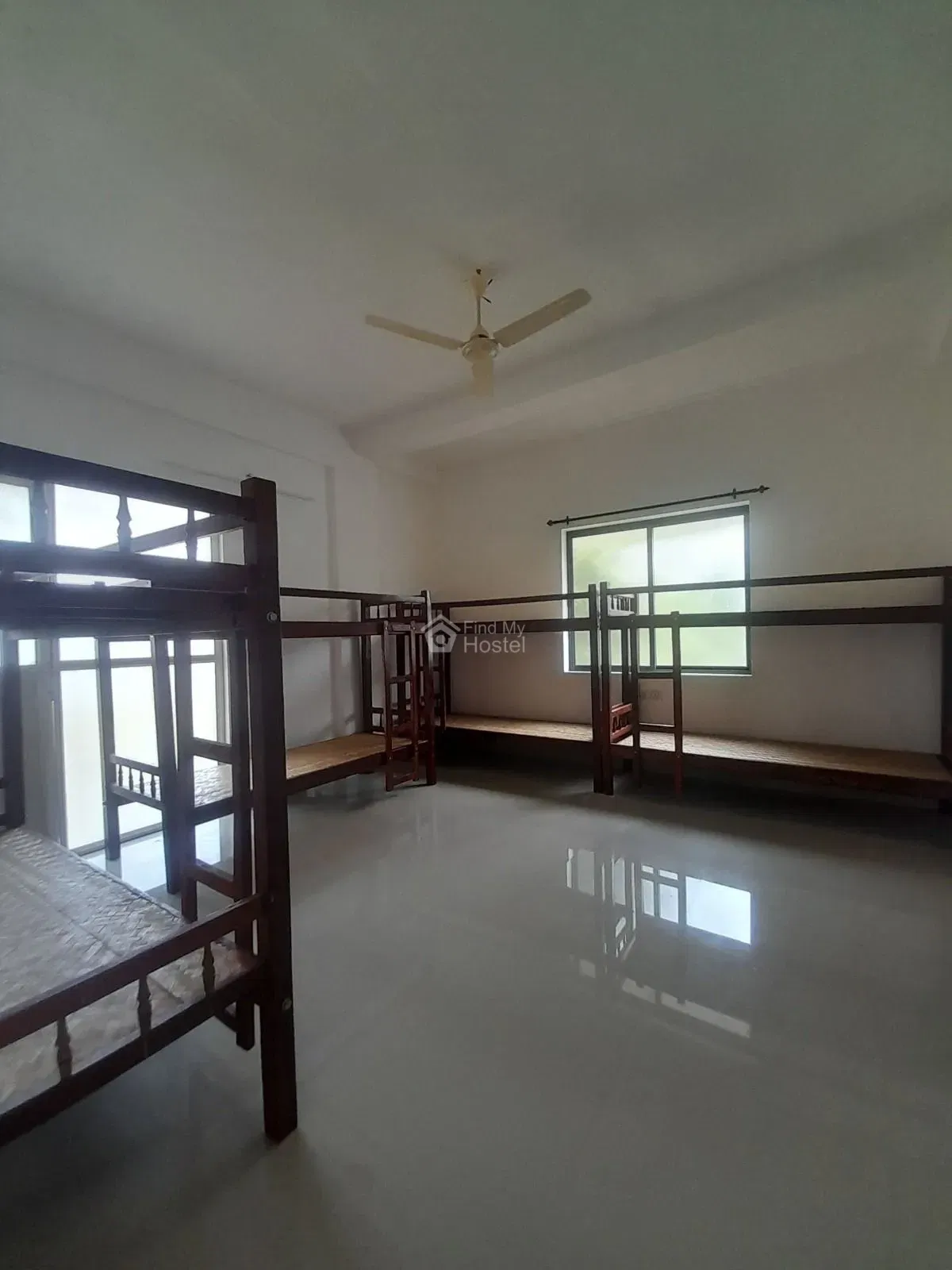 STORIES LADIES HOSTEL in Vyttila, Ernakulam — photo 6