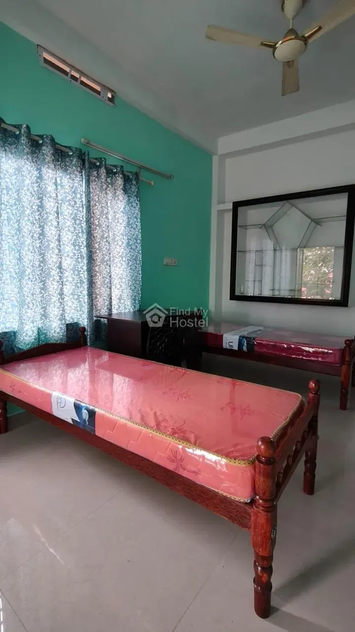 Mandharam Ladies hostel in Palarivattom, Ernakulam — photo 6