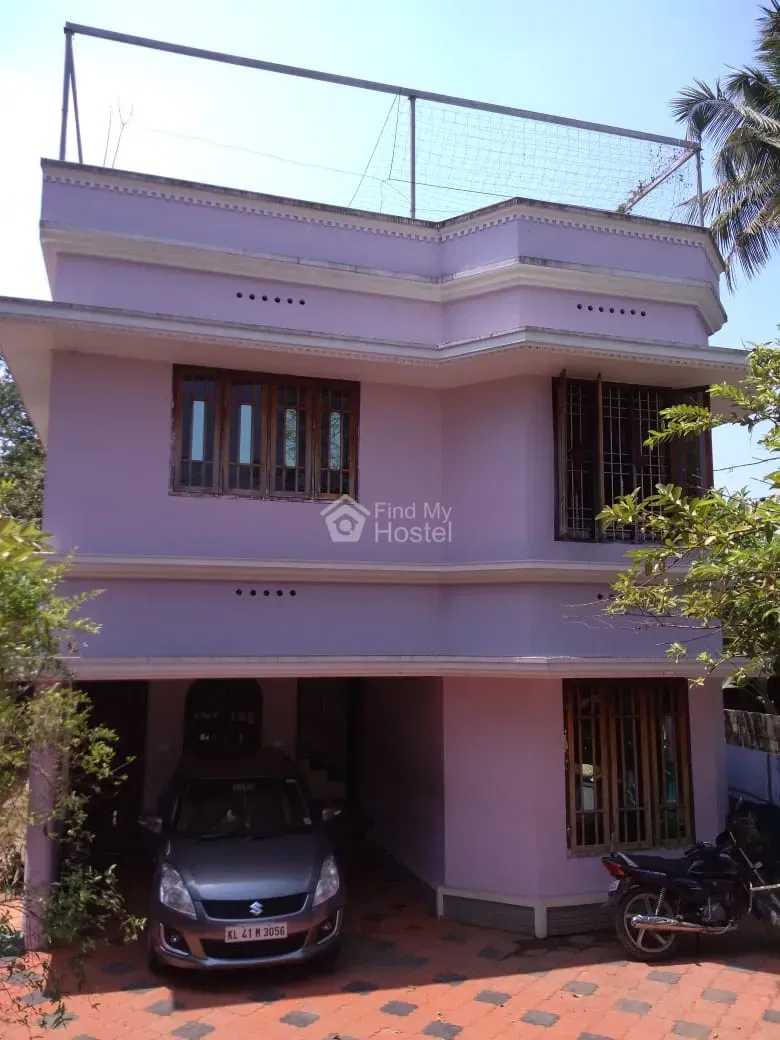 Menachery Ladies PG in Aluva, Aluva — main photo