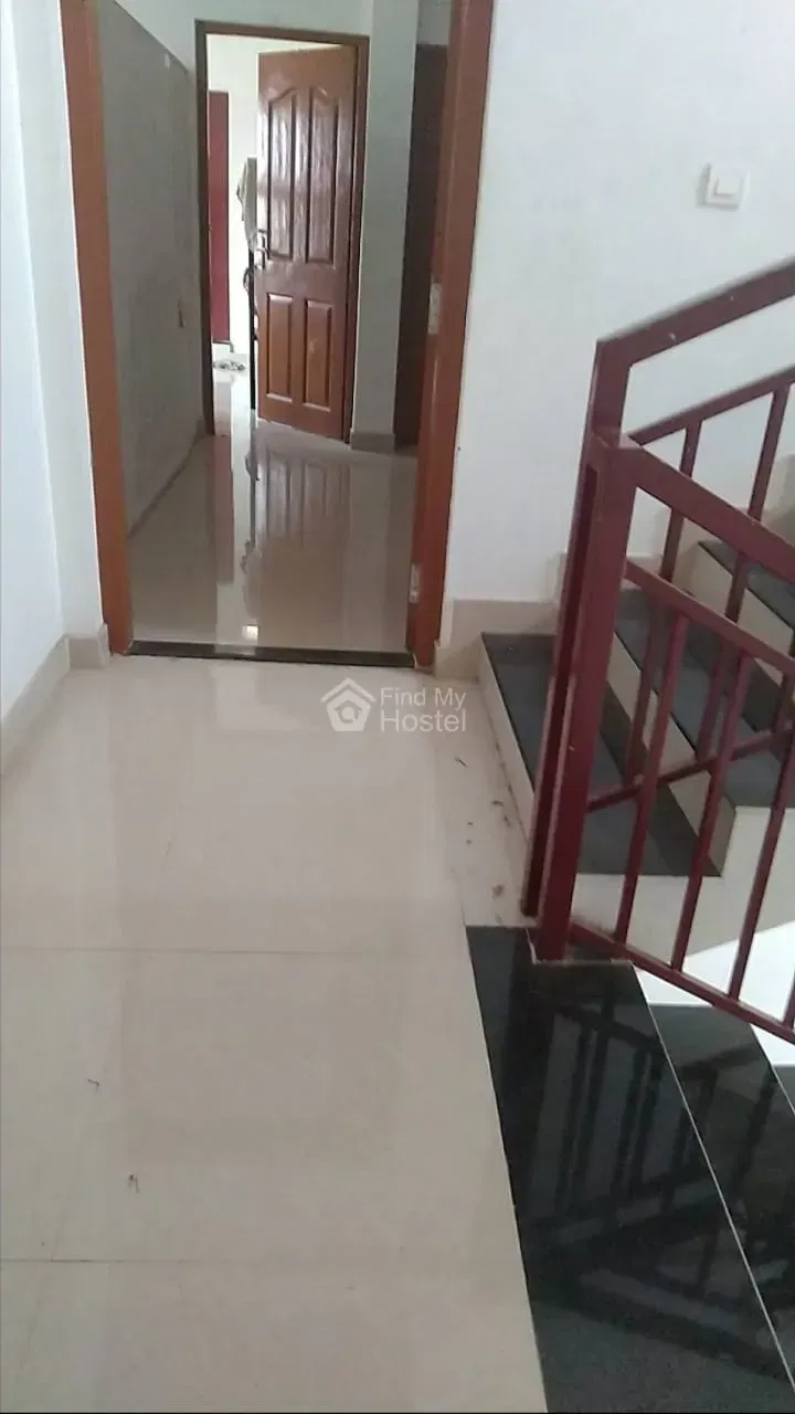 RINO GENTS HOSTEL in Vazhakkala, Ernakulam — photo 6