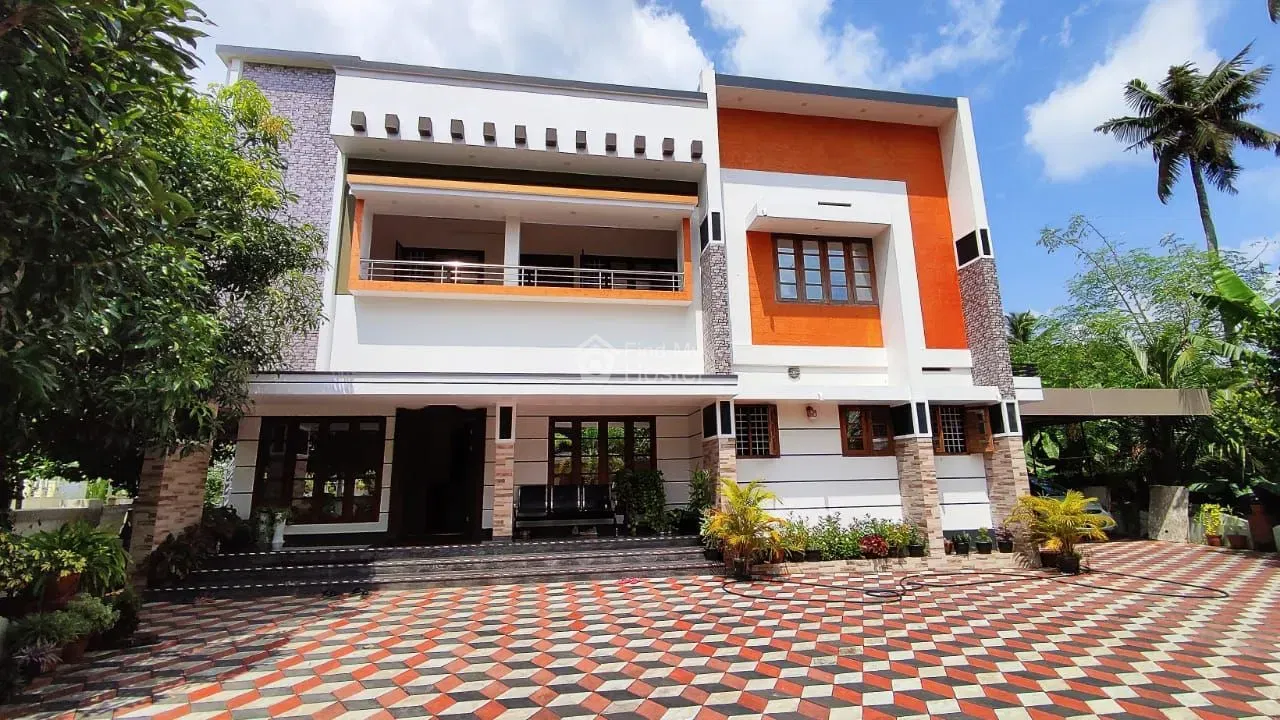 SAMRIN PG FOR LADIES in Aluva, Aluva — main photo