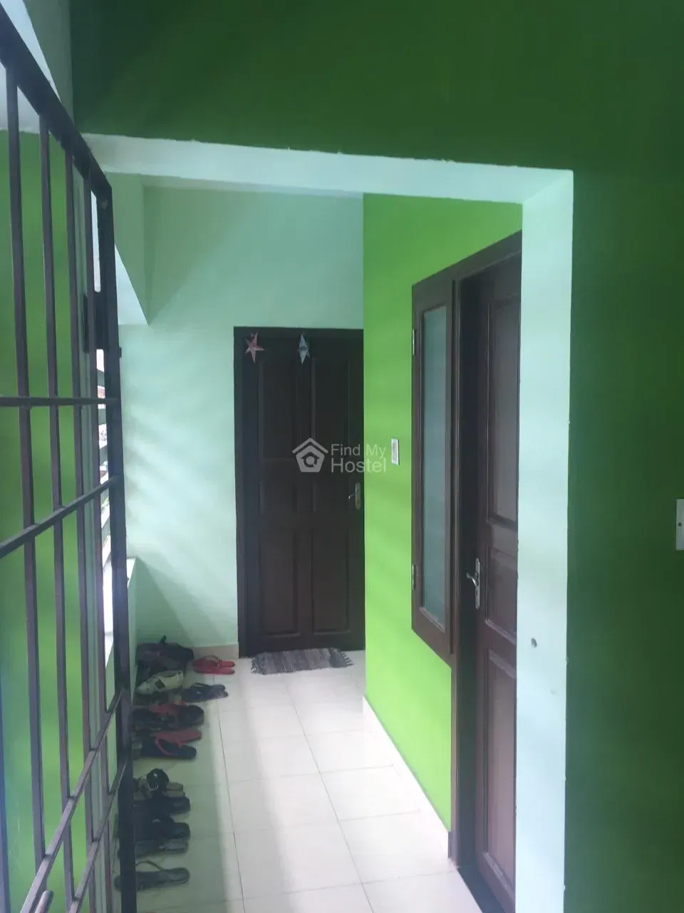 AATHIRA LADIES HOSTEL in MG-Road, Ernakulam — photo 6