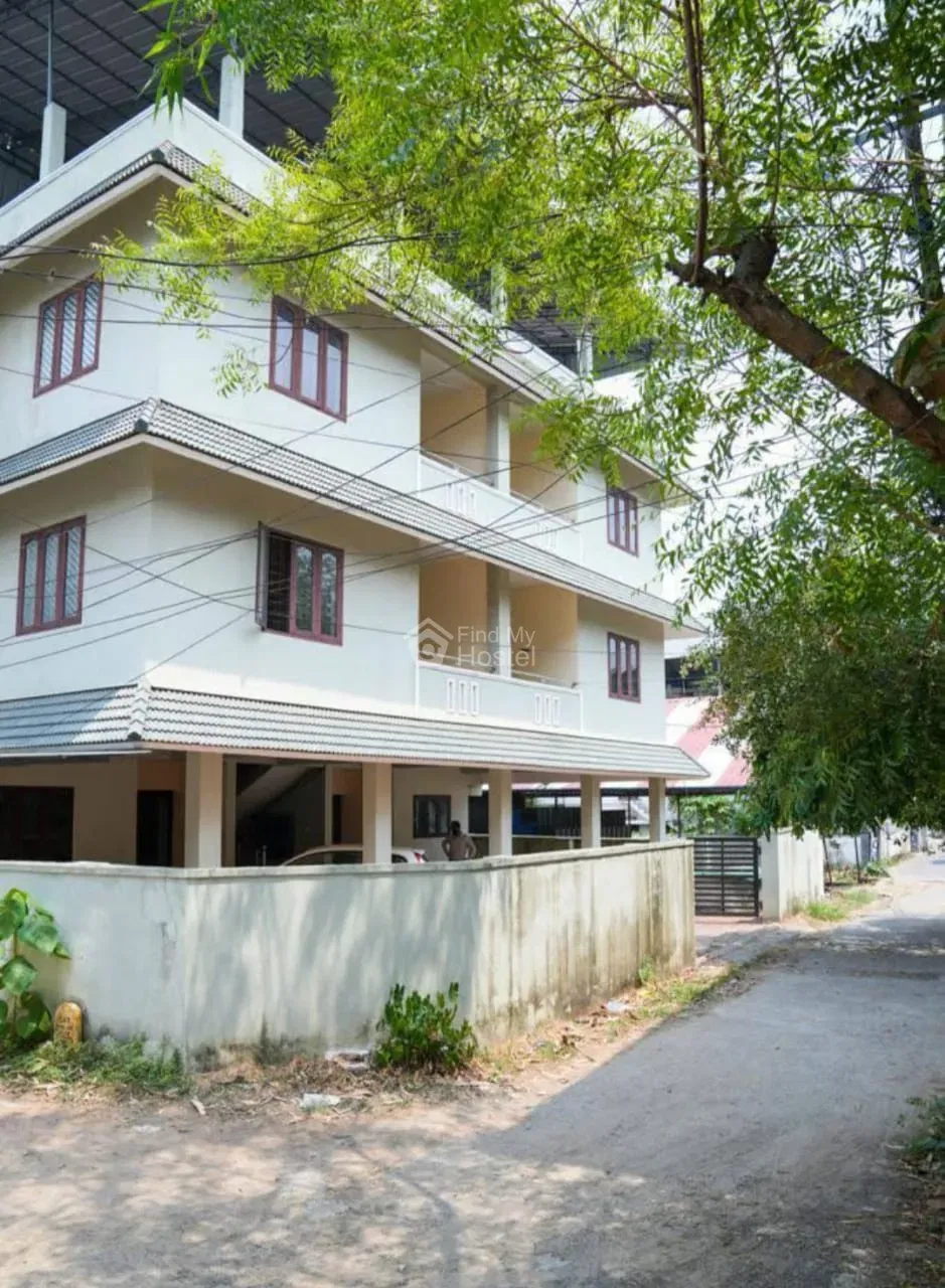 Elegant Realtors Gents Hostel in Kakkanad, Ernakulam — photo 4