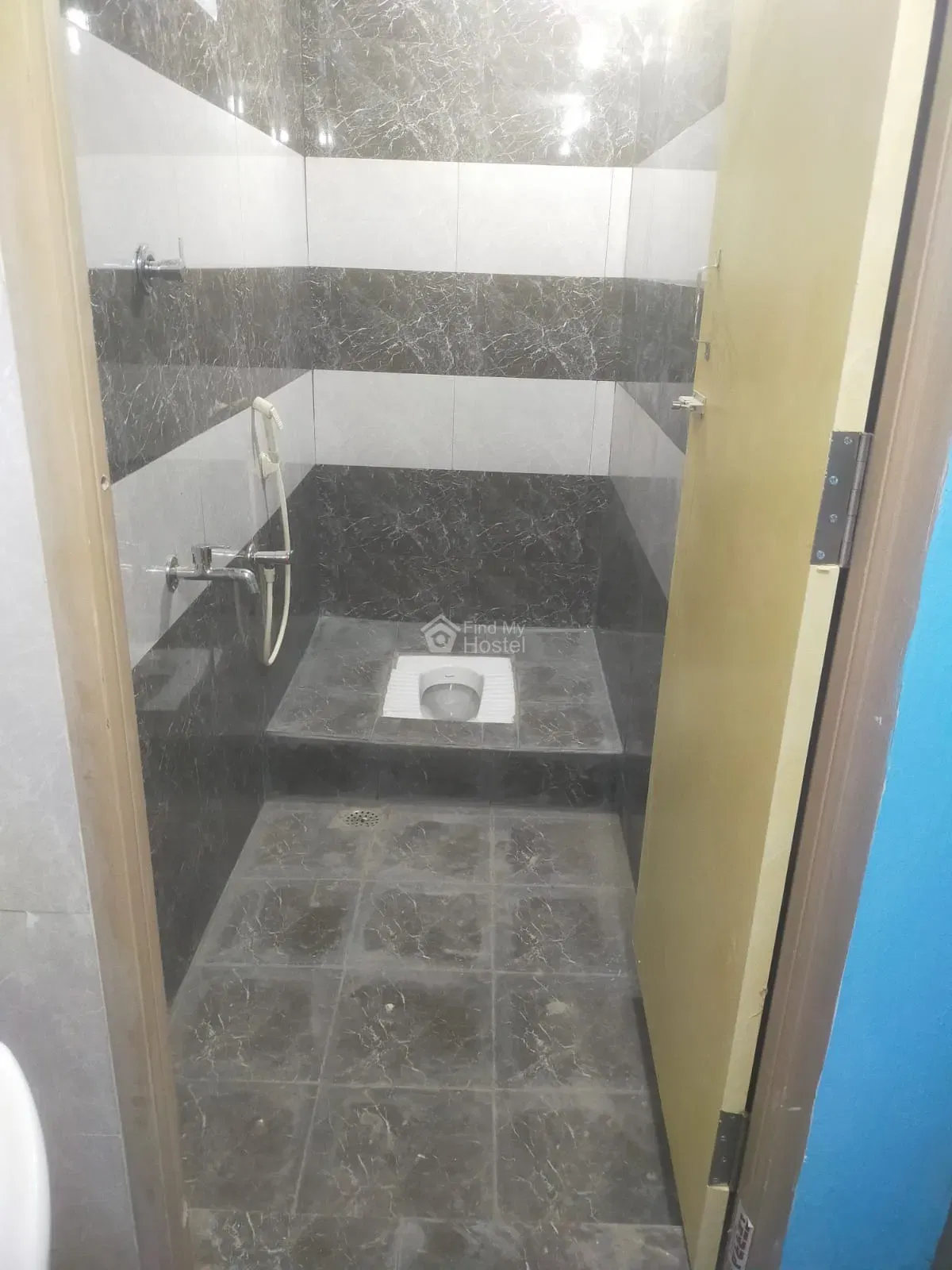Redhills men's PG in Solai Amman Nagar, Ponneri — photo 6